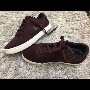 Men’s Nike SB Charge Skate Shoes Size 7